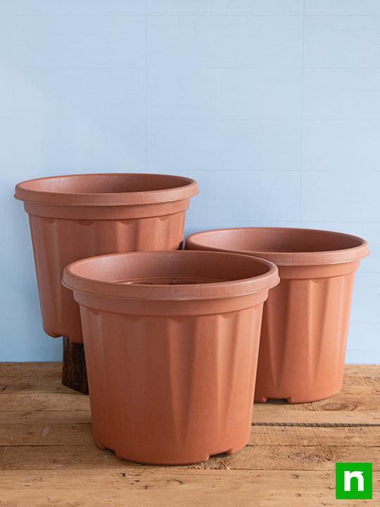 12 inch (30 cm) Grower Round Plastic Pot (Terracotta Color) (set of 3) - Image 2