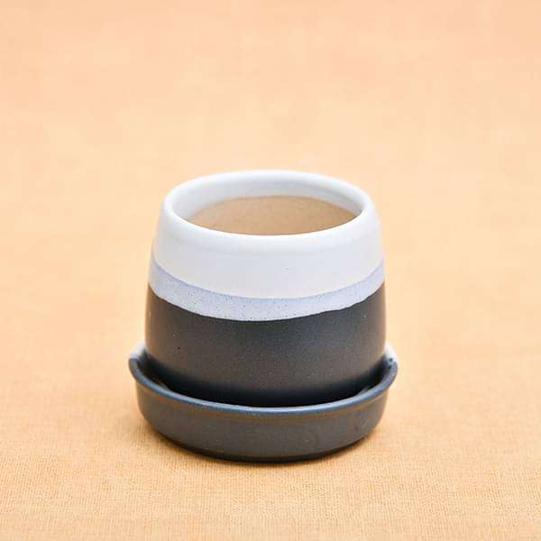 2.7 inch (7 cm) CP040 Jar Shape Round Ceramic Pot with Plate (White, Black) (set of 2) - Image 4