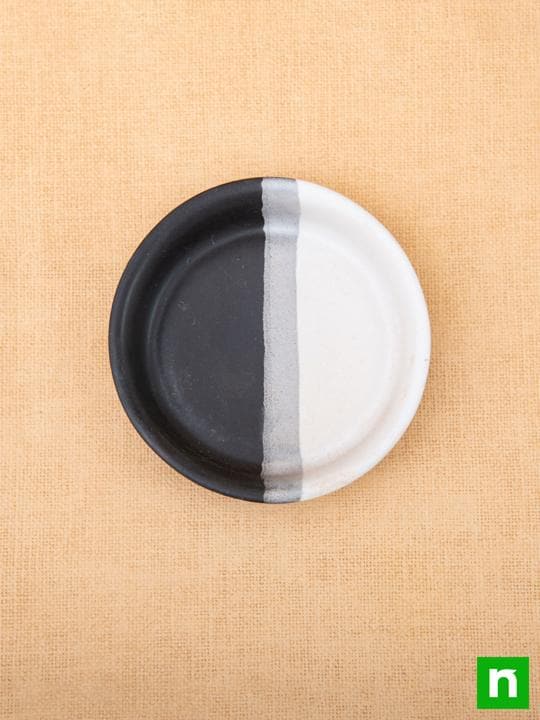 3.7 inch (9 cm) Round Egg Ceramic Pot with Plate (White, Black) (Set of 2) - Image 5