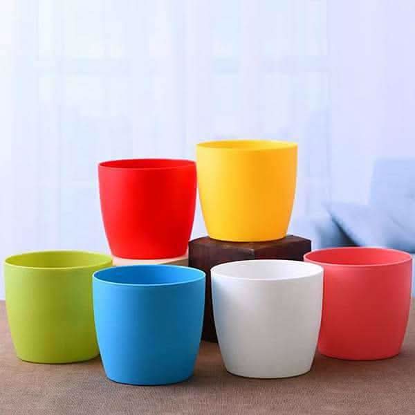 4.5 inch Ronda No.1110 Round Plastic Planter Mix Color (set of 2)