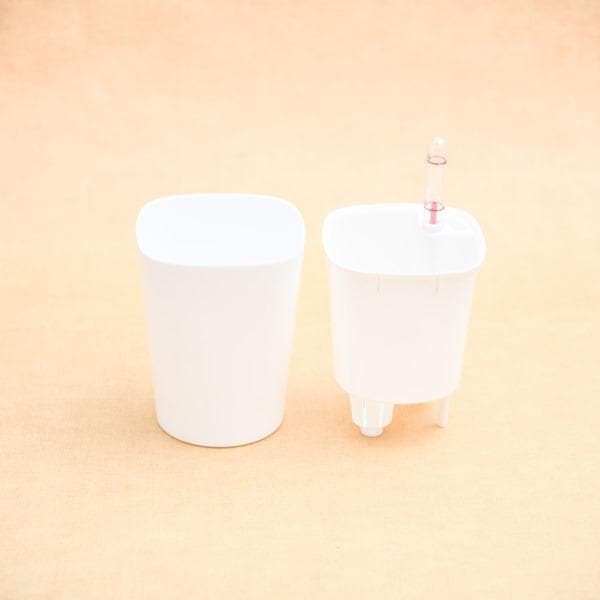 4 inch (10 cm) GW 03 Self Watering Round Plastic Planter (White) (Set of 3) - Image 2