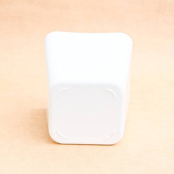 5.5 inch (14 cm) Square Plastic Planter with Rounded Edges (White) (set of 6) - Image 3
