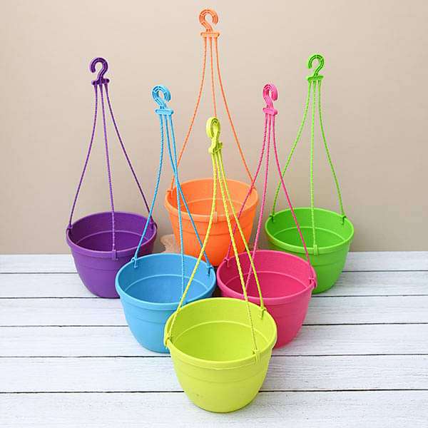 7.1 inch (18 cm) Corsica No. 18 Hanging Round Plastic Pot - Image 33