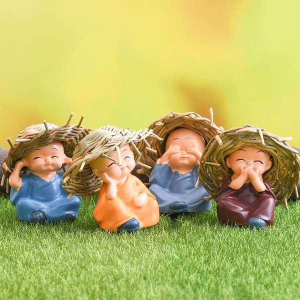 Cute monks plastic miniature garden toys (Big, Hay Hat, Matt Finish) - 4 pieces