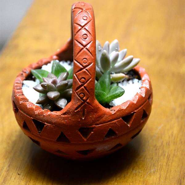Cute succulent clay basket (4.5in Ht) - Image 3