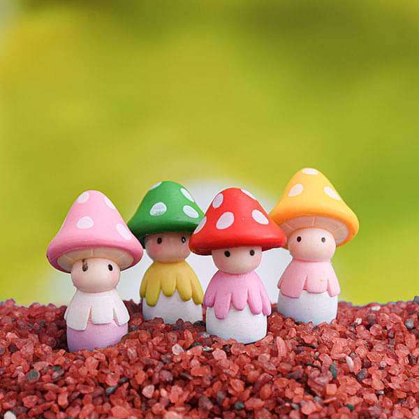 Mushroom head girl plastic miniature garden toys (Random Color) - 4 Pieces - Image 2