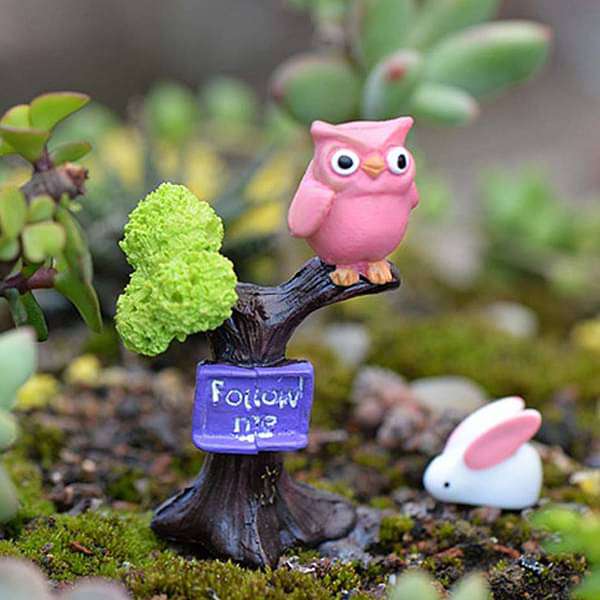 Owl on tree plastic miniature garden toy (Pink) - 1 Piece