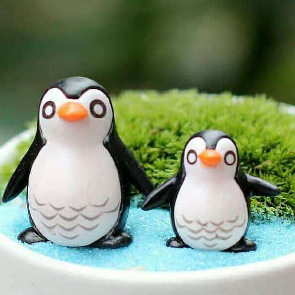 Penguin plastic miniature garden toys - 1 Pair