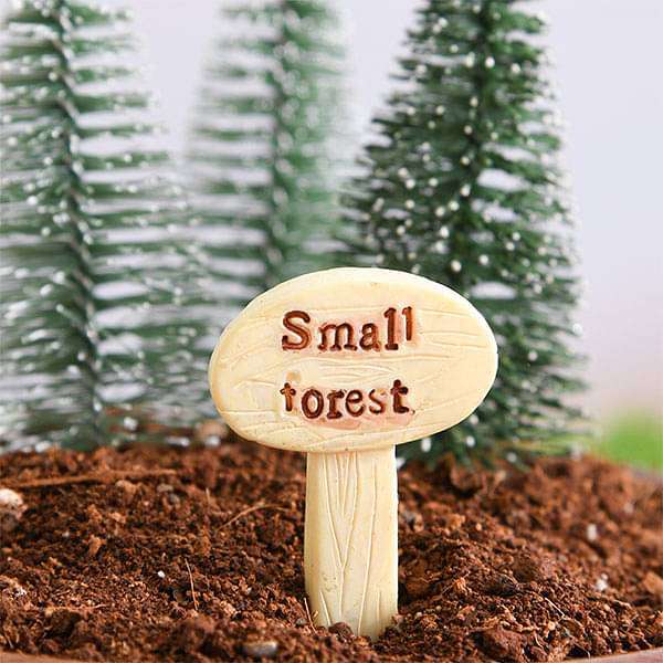 Small forest signboard plastic miniature garden toy - 1 Piece
