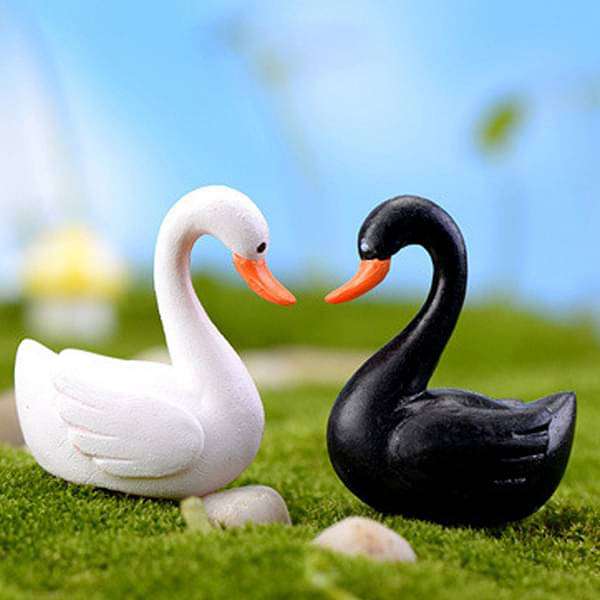 Love swan couple plastic miniature garden toys - 1 Pair