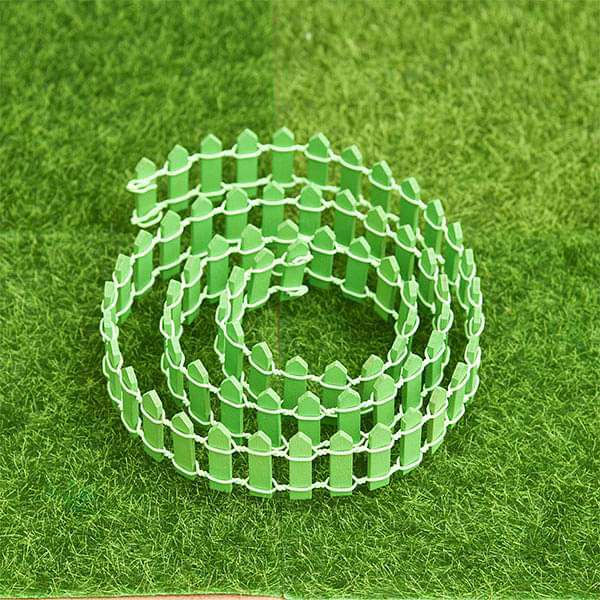 Wooden fence miniature garden toy (Green, Big) - 1 Piece
